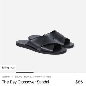 Everlane Day Crossover Sandals - Black Leather